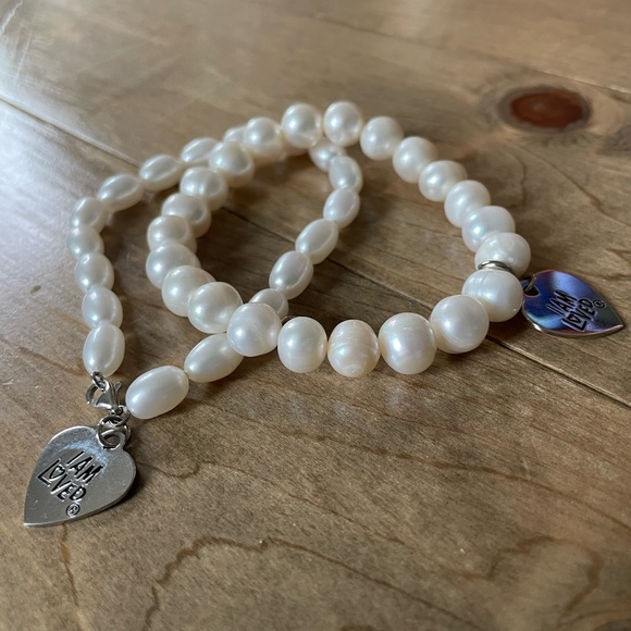 Helzberg I Am Loved Pearl Bracelets - Picture 2 of 4